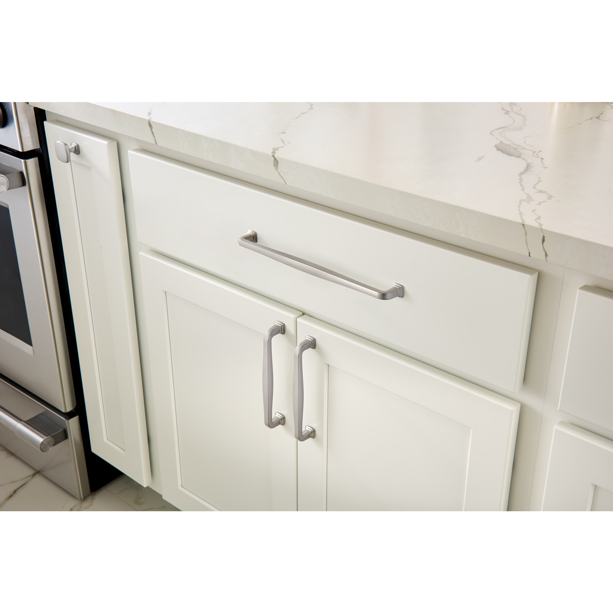 Fontana Appliance Pull in Satin Nickel