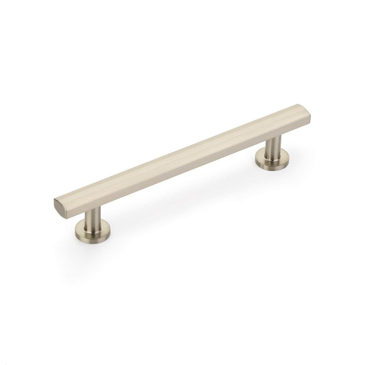 Heathrow Cabinet Pull in Brushed Nickel