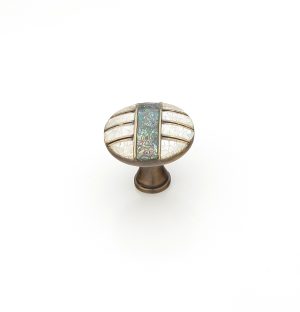 Fair Isle Fluted Round Knob in Aged Dover