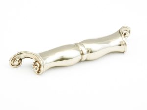 French Court Scroll Cup Pull