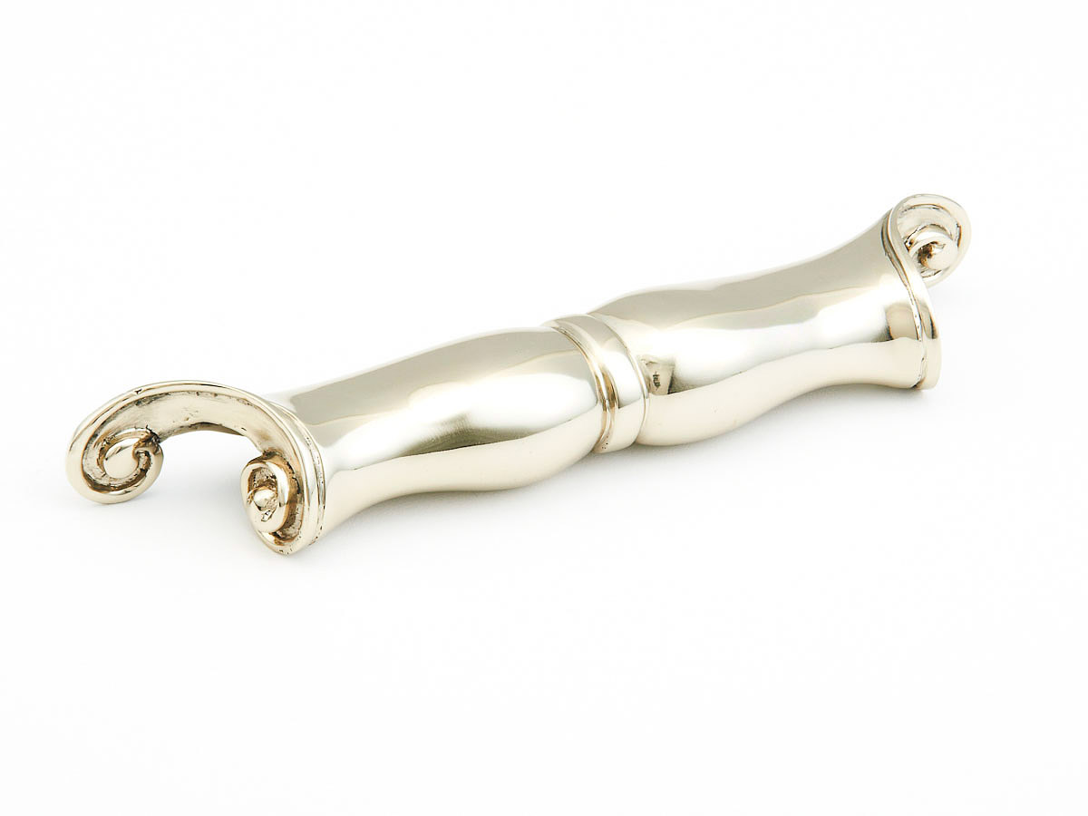 French Court Scroll Cup Pull