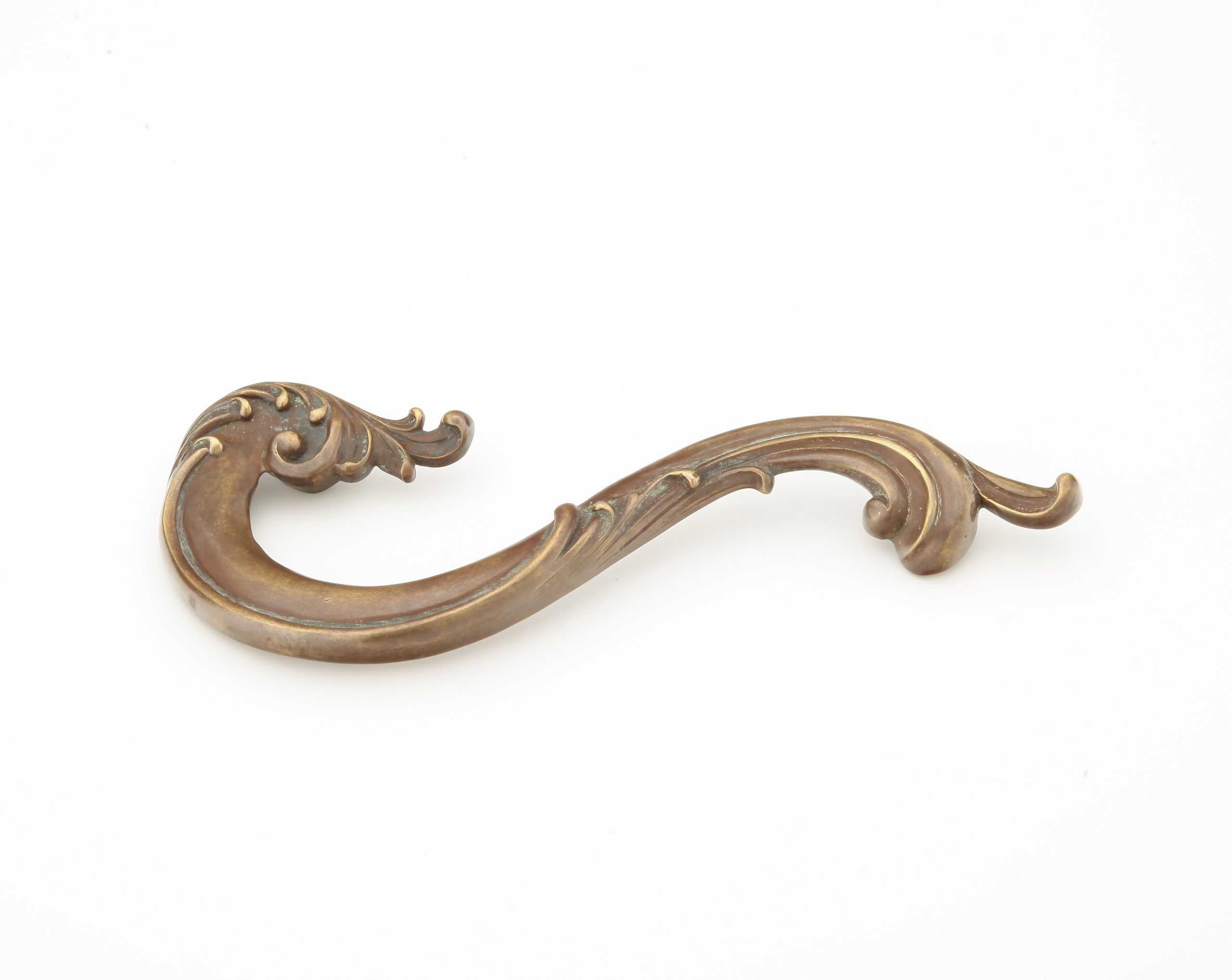 French Court Large Curved Pull