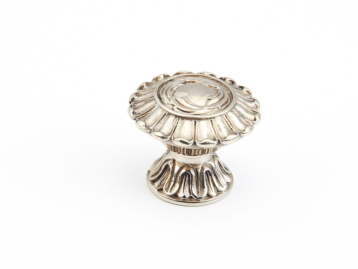 French Court Knob 1-1/2"